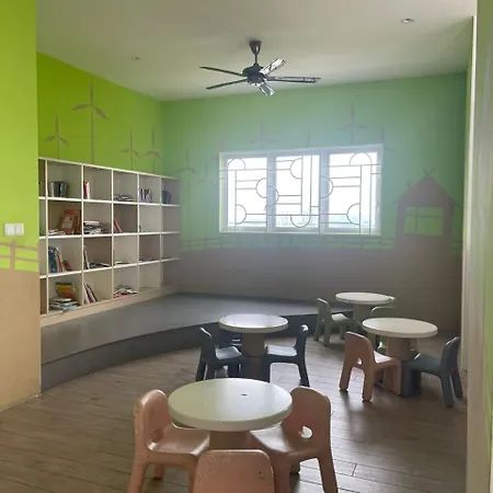 Skylake Residence Homestay Friendly Moslem Puchong Exterior photo